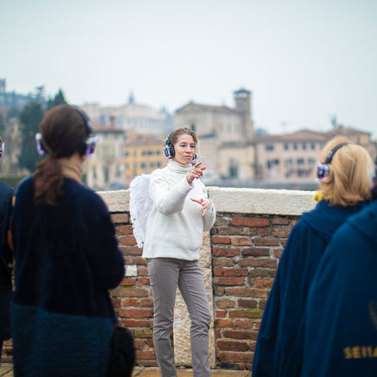 Verona Guided Tour with Live Acting Angel